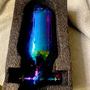Oil slick color shower filter